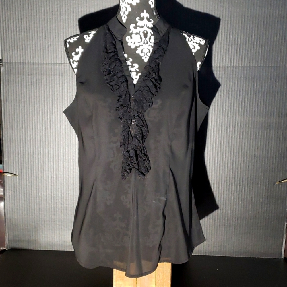 Suzy Shier Black Ruffle Sleeveless Blouse. Size L.